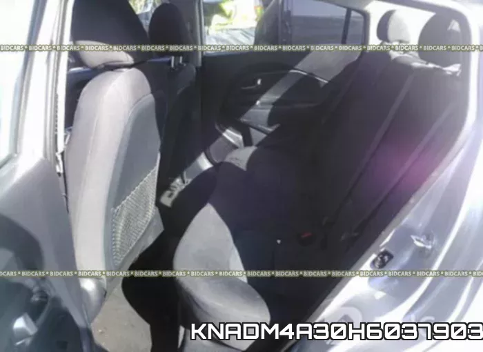 KNADM4A30H6037903 фото 9