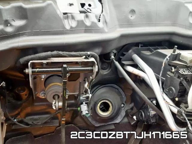 2C3CDZBT7JH171665 фото 9
