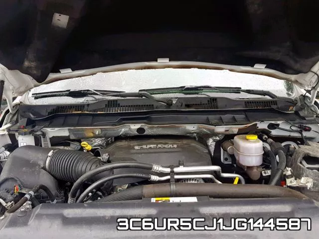 3C6UR5CJ1JG144587 фото 8