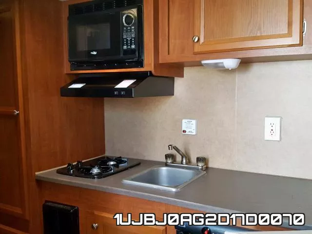 1UJBJ0AG2D17D0070 фото 7