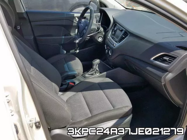 3KPC24A37JE021279 фото 6