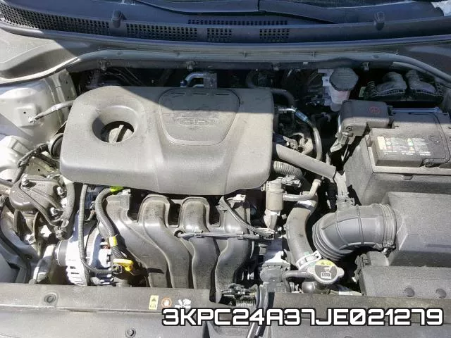 3KPC24A37JE021279 фото 8