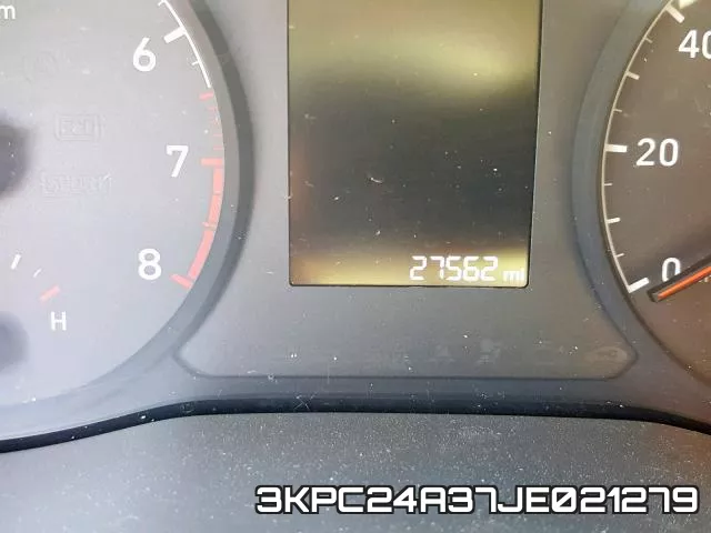 3KPC24A37JE021279 фото 9