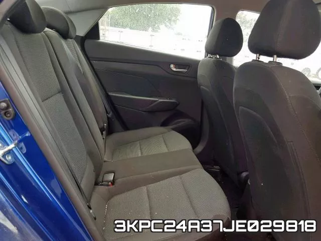 3KPC24A37JE029818 фото 7