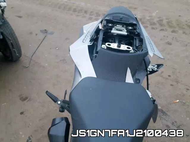 JS1GN7FA1J2100438 фото 7