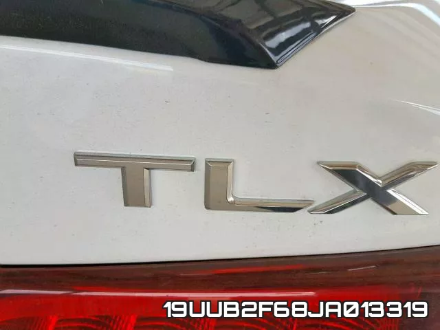 19UUB2F68JA013319 фото 10