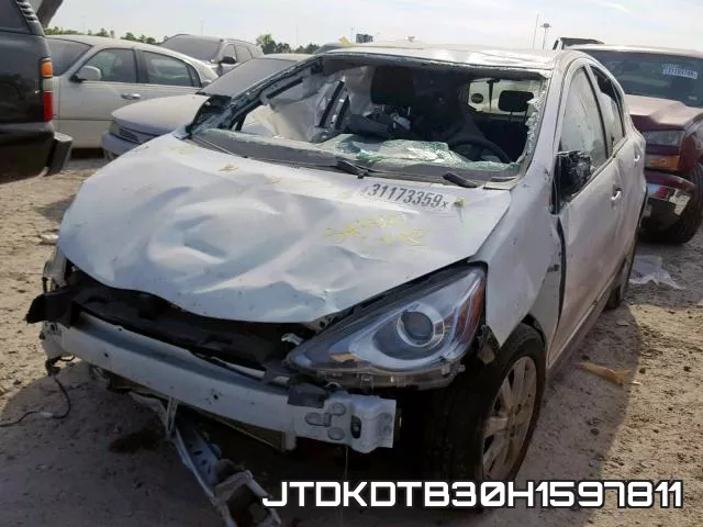 JTDKDTB30H1597811 фото 3