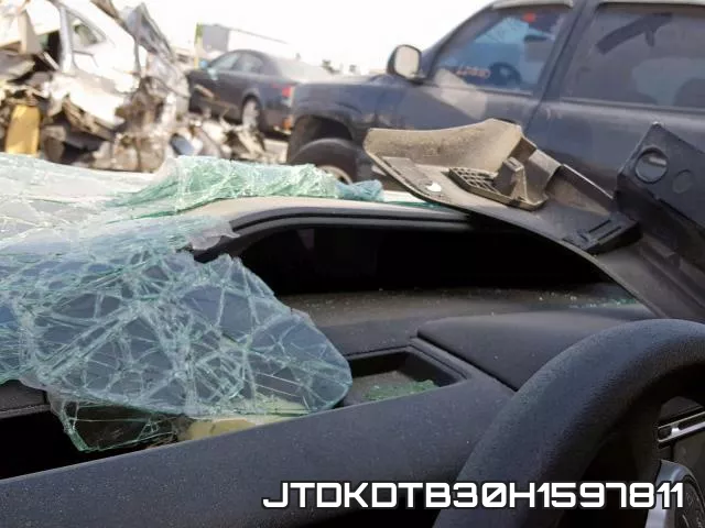 JTDKDTB30H1597811 фото 8