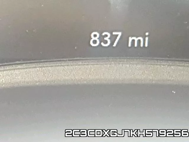 2C3CDXGJ7KH579256 фото 9