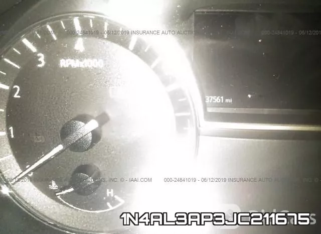 1N4AL3AP3JC211675 фото 8