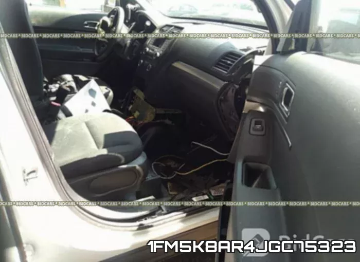 1FM5K8AR4JGC75323 фото 6