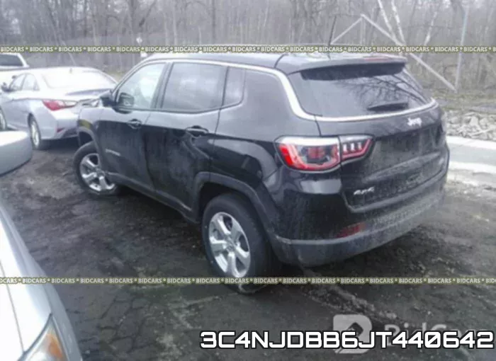 3C4NJDBB6JT440642 фото 4