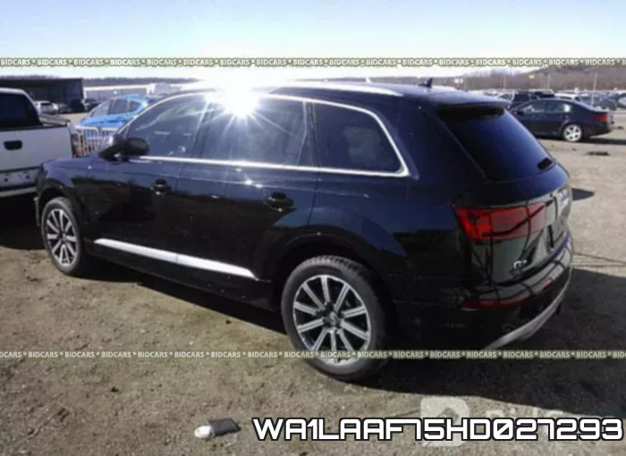 WA1LAAF75HD027293 фото 4
