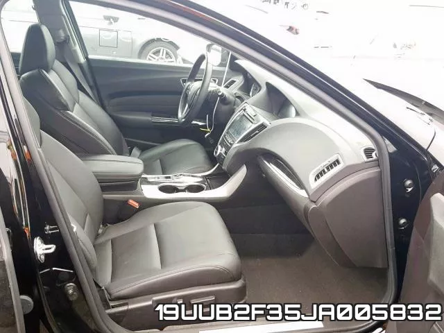 19UUB2F35JA005832 фото 6