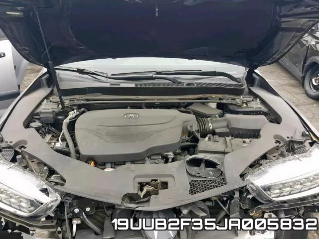 19UUB2F35JA005832 фото 8