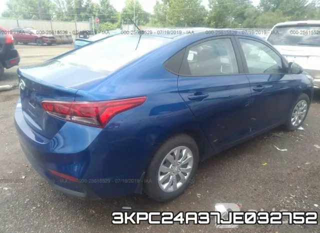 3KPC24A37JE032752 фото 4