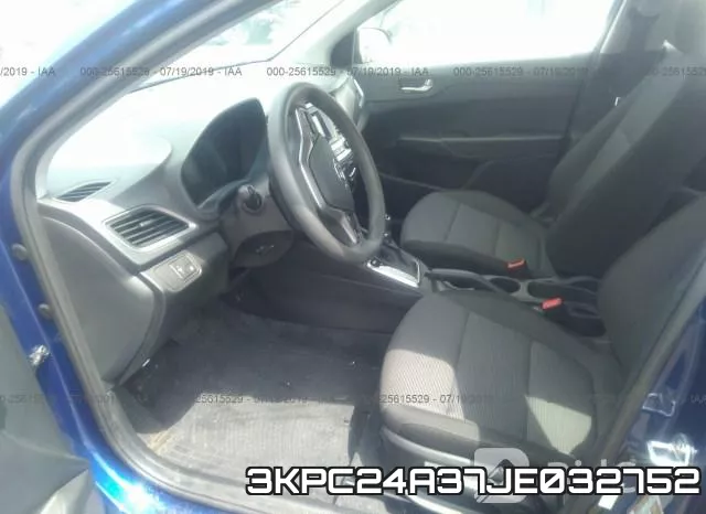 3KPC24A37JE032752 фото 5