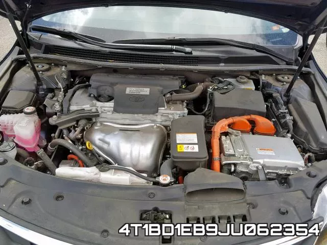4T1BD1EB9JU062354 фото 8