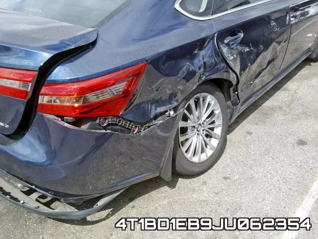 4T1BD1EB9JU062354 фото 10