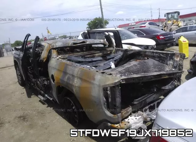 5TFDW5F19JX719852 фото 4