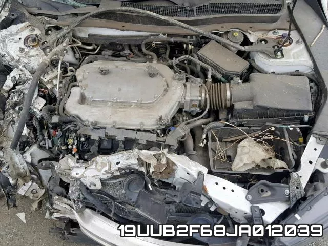 19UUB2F68JA012039 фото 8