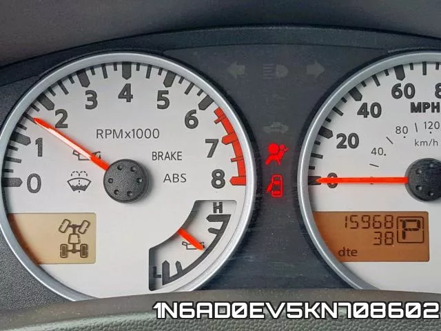1N6AD0EV5KN708602 фото 9
