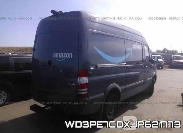 WD3PE7CDXJP621773 фото 5
