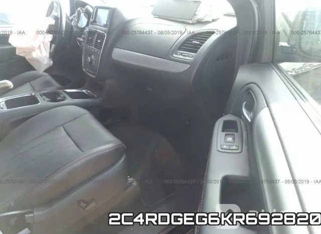 2C4RDGEG6KR692820 фото 6