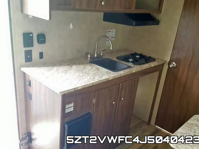 5ZT2VWFC4J5040423 фото 8