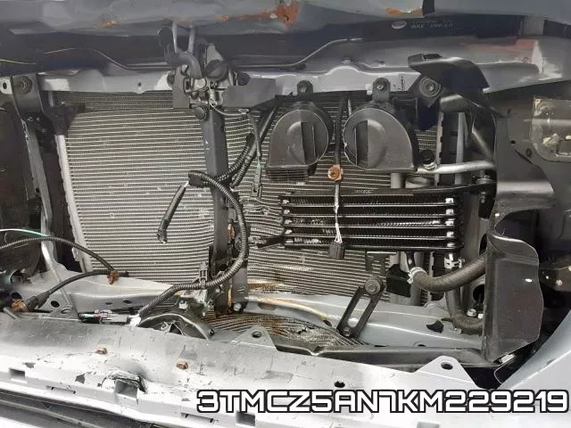 3TMCZ5AN7KM229219 фото 10