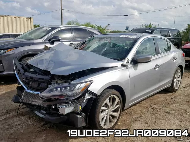 19UDE2F32JA009084 фото 3