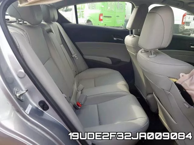 19UDE2F32JA009084 фото 7