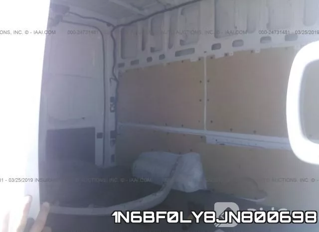 1N6BF0LY8JN800698 фото 9