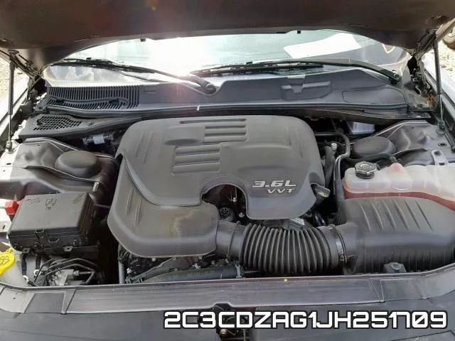 2C3CDZAG1JH251709 фото 8