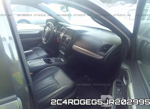 2C4RDGEG5JR202995 фото 6