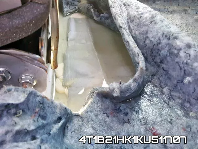 4T1B21HK1KU511707 фото 10