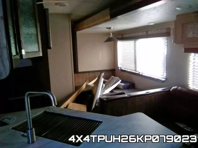 4X4TPUH26KP079023 фото 7