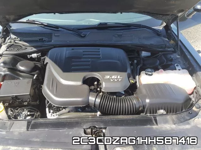 2C3CDZAG1HH587418 фото 8