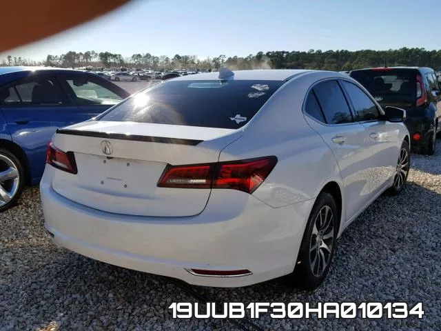 19UUB1F30HA010134 фото 5