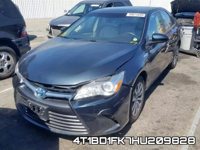4T1BD1FK7HU209828 фото 3