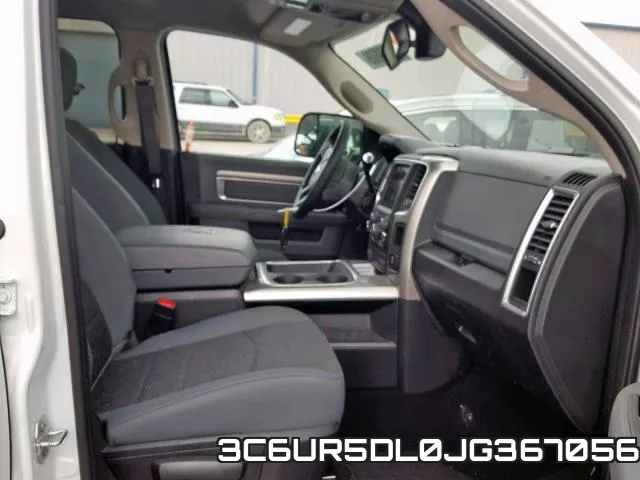 3C6UR5DL0JG367056 фото 6