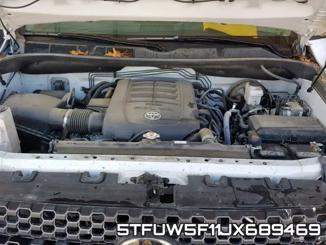 5TFUW5F11JX689469 фото 8