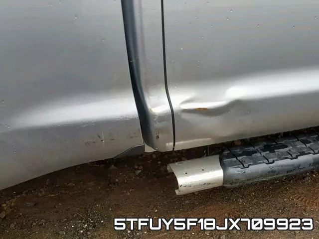 5TFUY5F18JX709923 фото 10
