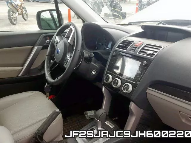 JF2SJAJC9JH600220 фото 10