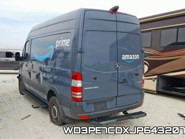 WD3PE7CDXJP643207 фото 4