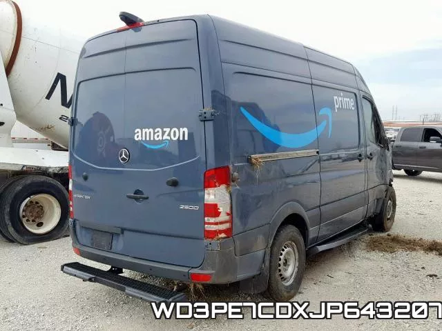 WD3PE7CDXJP643207 фото 5