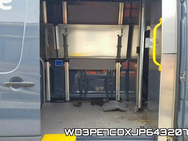 WD3PE7CDXJP643207 фото 7