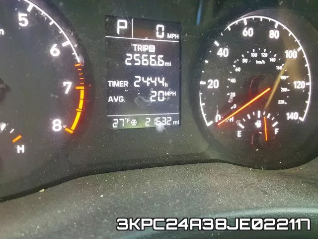 3KPC24A38JE022117 фото 9