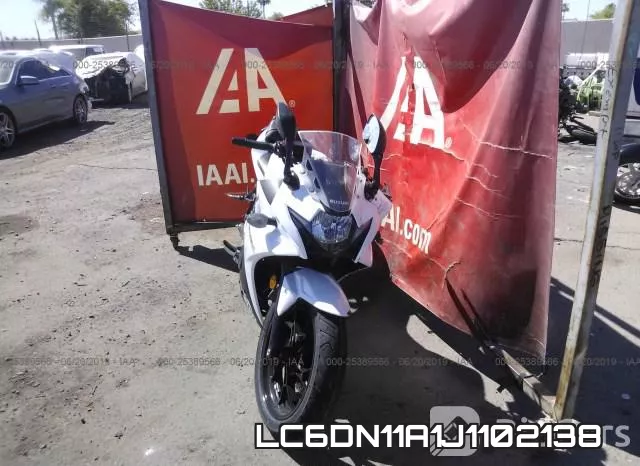 LC6DN11A1J1102138 фото 6