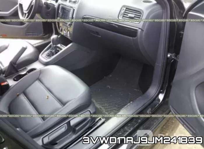 3VWD17AJ9JM241839 фото 6